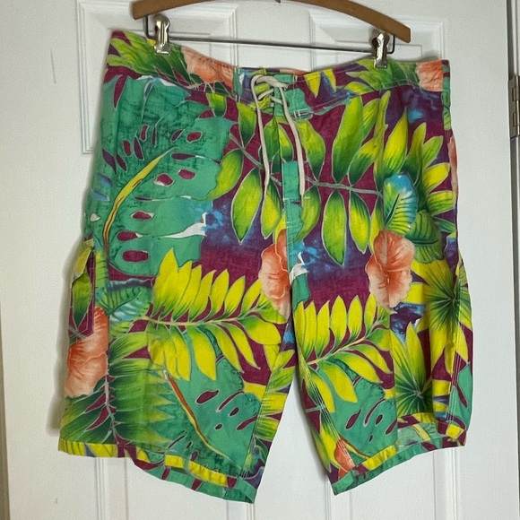 Ralph Lauren POLO Hawaiian Print Board Shorts - size 40 - Picture 1 of 4